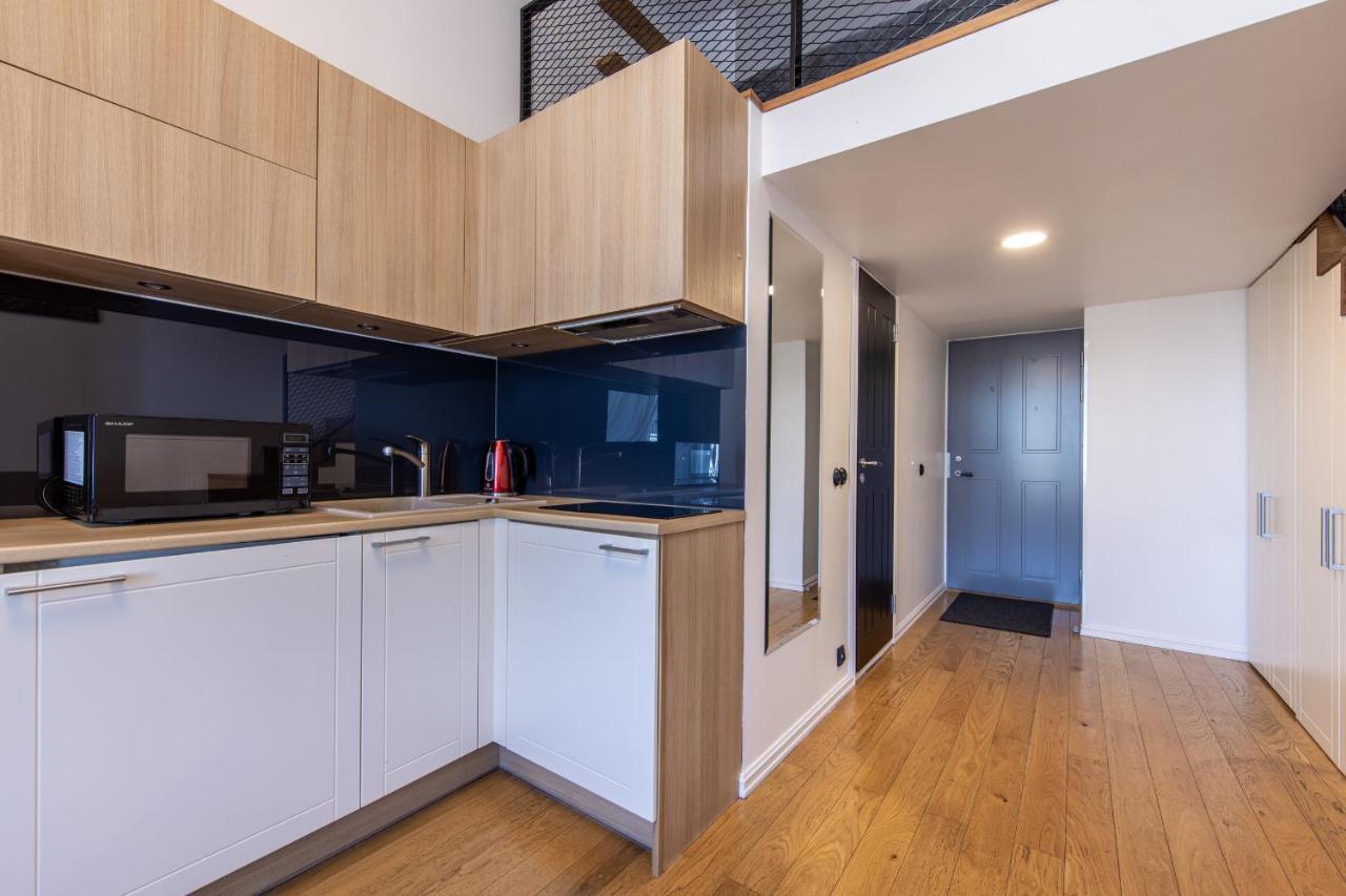 Urban Two-Level Apartments 13 Талин Екстериор снимка